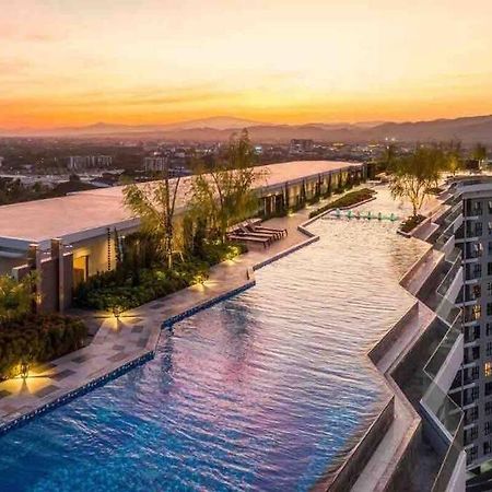 New & Cozy 2 Bedroom @ The Astra Sky River Chiang Mai Exterior foto